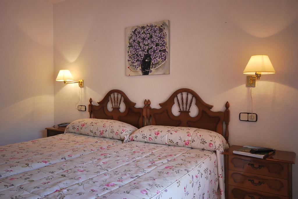Hotel Principado De Europa Arenas De Cabrales Room photo